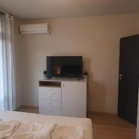 Central Beach Ravda Apartments ラヴダ