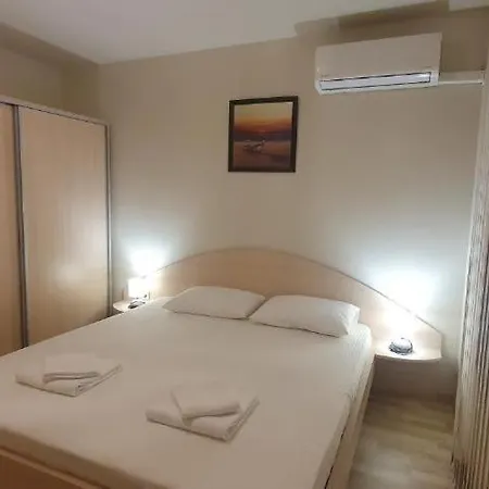 아파트 Central Beach Ravda Apartments *