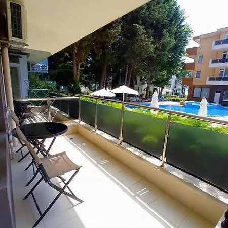 아파트 Central Beach Ravda Apartments