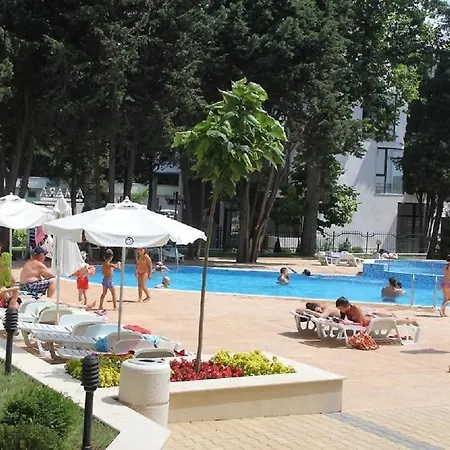 アパート Central Beach Ravda Apartments *