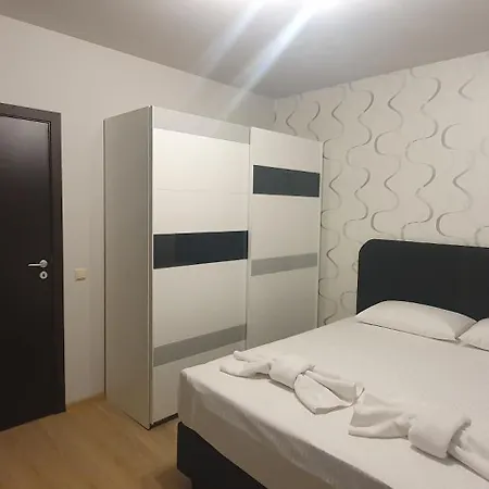 Central Beach Ravda Apartments 아파트 *