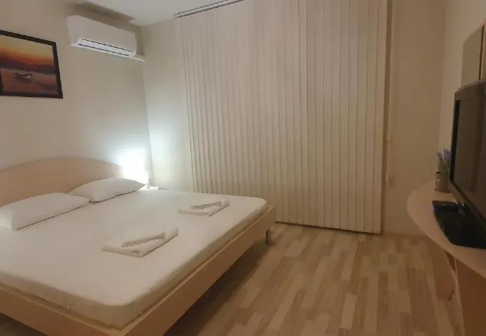 Central Beach Ravda Apartments Апартамент