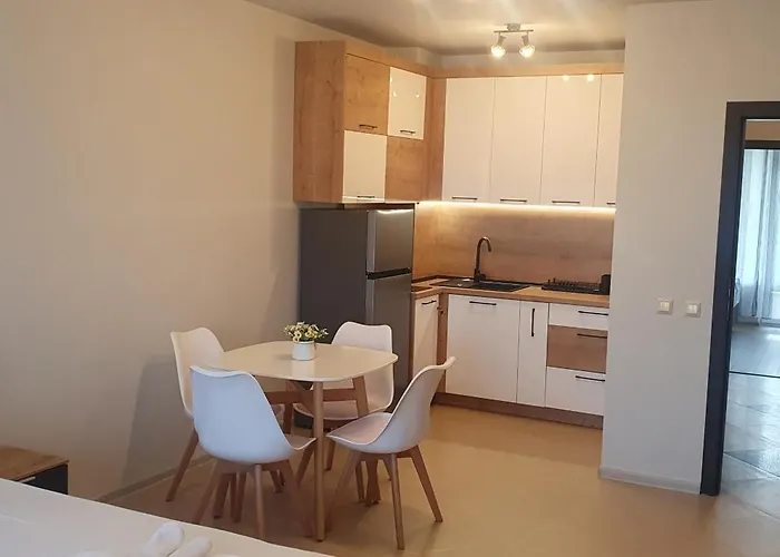 Central Beach Ravda Apartments Апартамент Равда